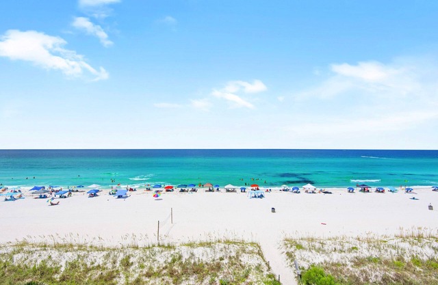 We❤️Snowbirds-Gulf FRONT-Beachside Pool-Billiards Room-2BR Mariner East 505