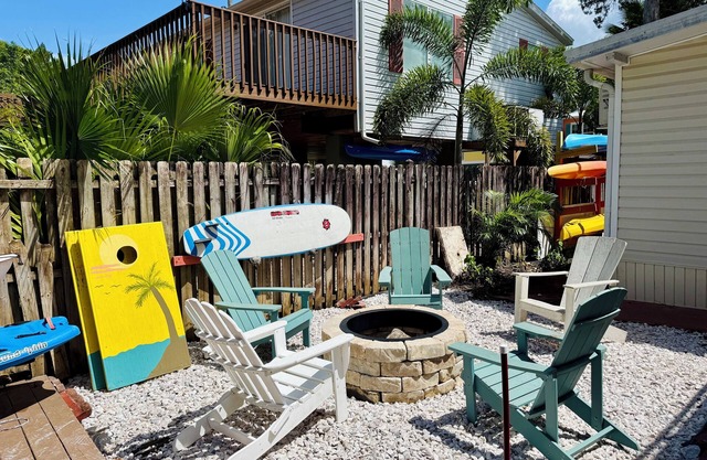 Weeki Wachee Crystal blue Springs river house with Kayaks