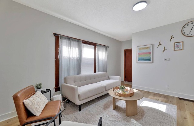 ~Welcome Extended Stay Travelers!~2BD/1.5 Bath~