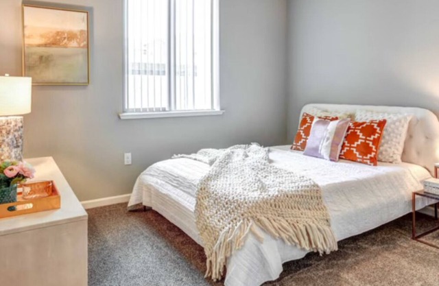 Welcome to Luxe’s Exquisite Luxury Apartment