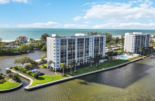 Welcome to Paradise on Siesta Key! 3 Month Minimum Rental Required