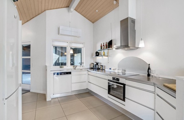Welcome to this inviting vacation home near Øster Hurup Strand.