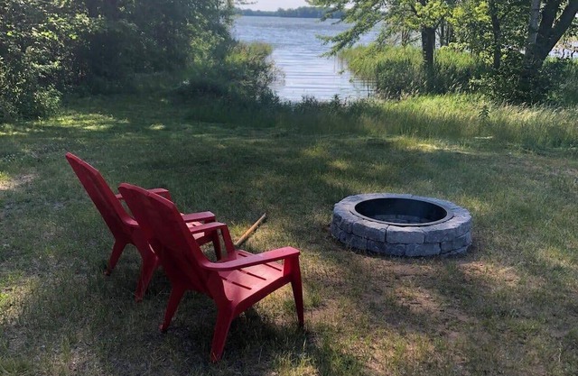 Welcome to West Lake Retreat! Sandbanks & Hot Tub