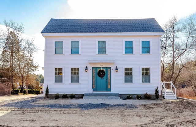 Welcome to Willow Brook Farm. A completely updated 1790 farmhouse!