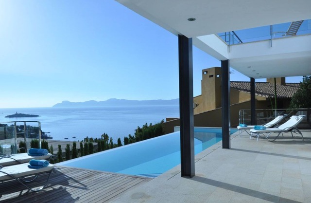 Welcome to your Holiday Heaven on Earth