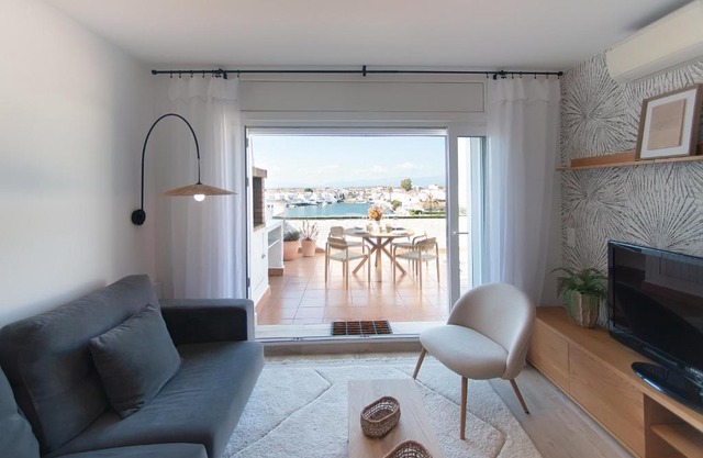 WELCS APARTAMENTO 223 EMP con TERRAZA con VISTA