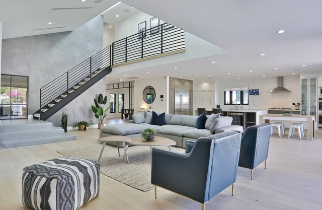 West hollywood 5bed/W pool & Guest house