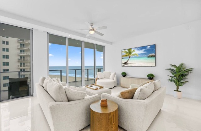 West Palm Beach area Oceanfront High-Rise Condo