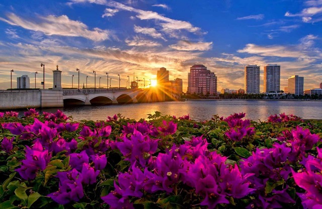West Palm Beach Paradise Getaway minutes to beach and downtown