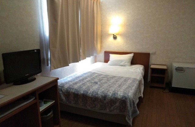Westernstyle room semidouble With unit bath/Hiroshima Hiroshima