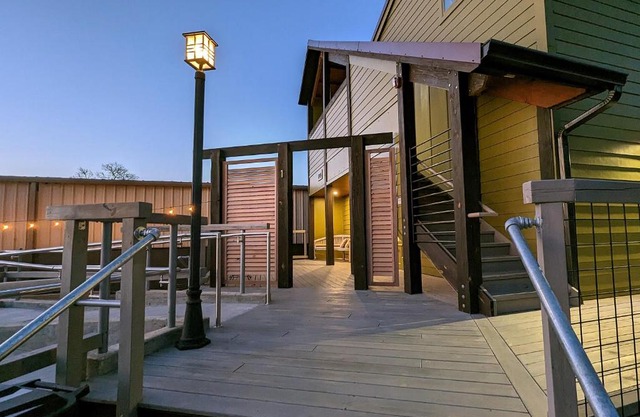WestWood Shed in Nashville by Geodis Vanderbilt Belmont, 1 Accessible