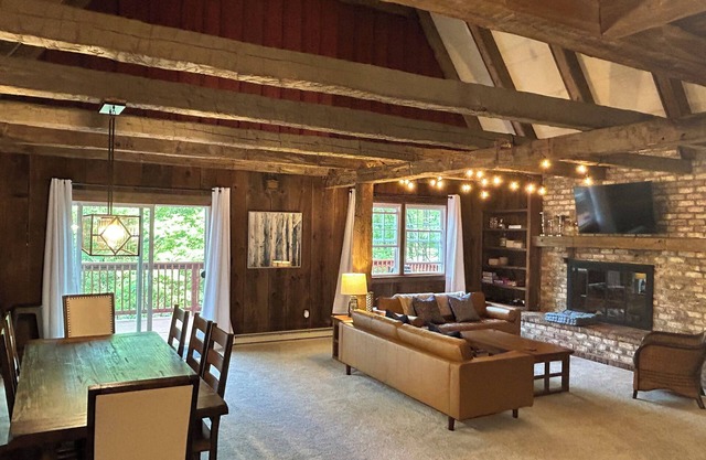Wheel House-Secluded Chalet Close to Ohiopyle in Heart of Laurel Highlands