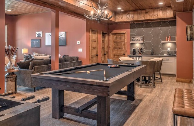 Whiskey Hollow Lodge - Mountain Views | Outdoor Living | Hot Tub