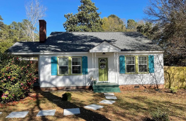 Whistle Stop Cottage Aiken easy access to Augusta