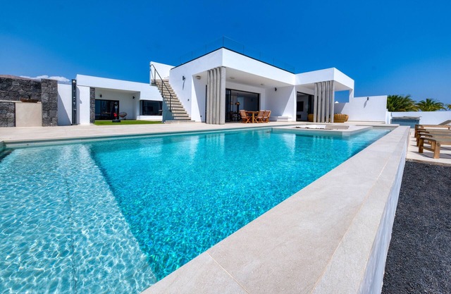 White House- Luxury Villa and Apartment by Lanzarote Vacation Homes