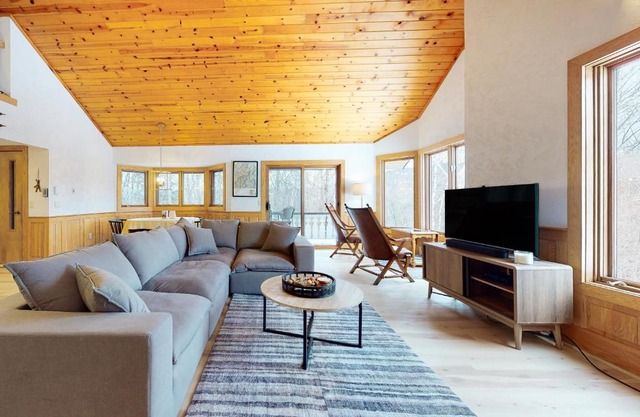White Mountain Chalet