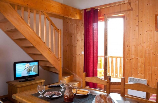 Wifi, 200m from ski slopes, fitness, swimming pool, terrace, balcony, parking, 50-60m²