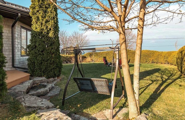 Willow Beach Retreat Lake Front