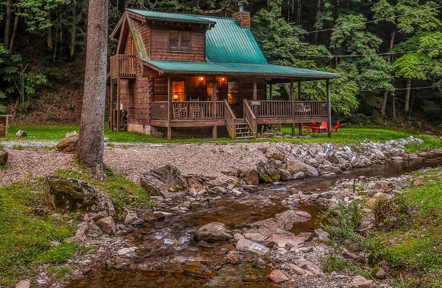 Willow Creek 2 Bedroom Cabin by RedAwning