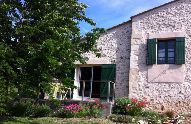 Wine house purple Périgord
