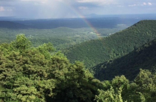 "Winnie's Retreat." Fantastic Mountain View