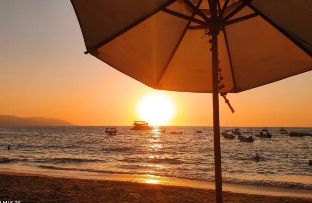 WINTER SUPER PRICES €1.490€ WIFI, NETFLIX,TV SAT POOL, TERRACE,HEATING175 M BEACH,