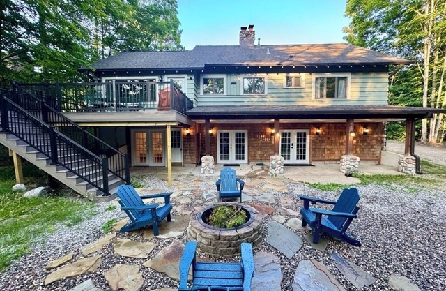 Winter Water Woodlands - Hot Tub & Sauna Near Boyne Mountain & Lake Charlevoix