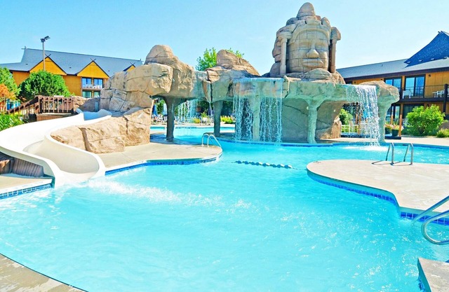 Wisconsin Dells Paradise Near Noah’s Ark!n