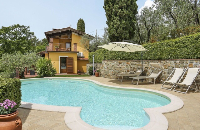 Wonderful private villa for 6 guests with A/C, WIFI, private pool, TV, terrace and parking