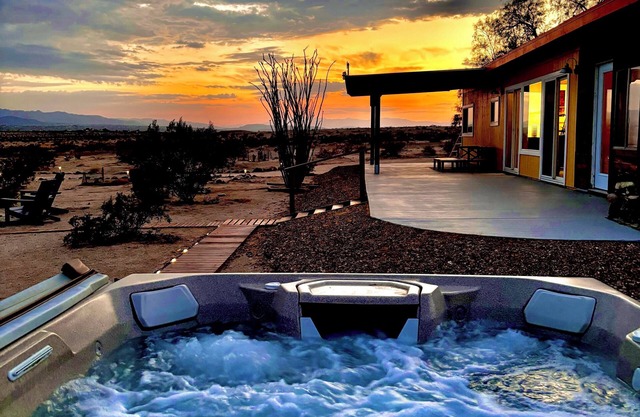 Wonder Valley Ranch Privacy on 5 Acres! 15 Mins to JTNP