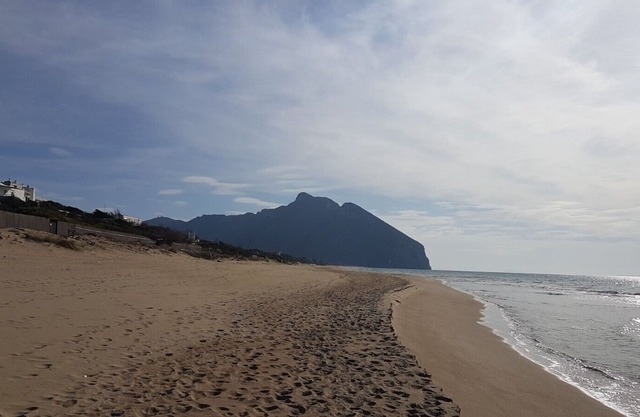 wonderful Villa on the seafront of Sabaudia on the lake side with private access to the sea