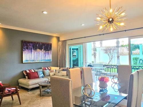 Wonderful 2 br Apt a few of minutes to the Beach