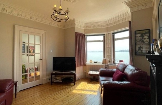 Wonderful 3BD Holiday Home in Broughty Ferry