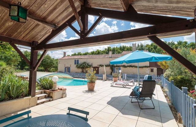 Wonderful private villa for 7 people with WIFI, private pool, TV, terrace, pets allowed and park.