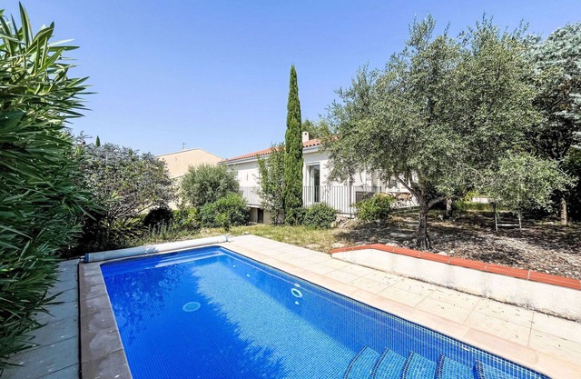 Wonderful private villa for 6 people with A/C, private pool, WIFI, TV and patio