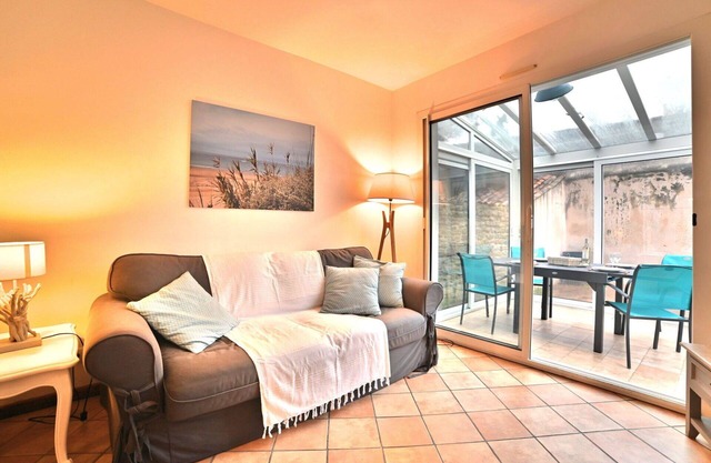 Wonderful villa for 4 people with WIFI, TV, terrace, pets allowed and parking