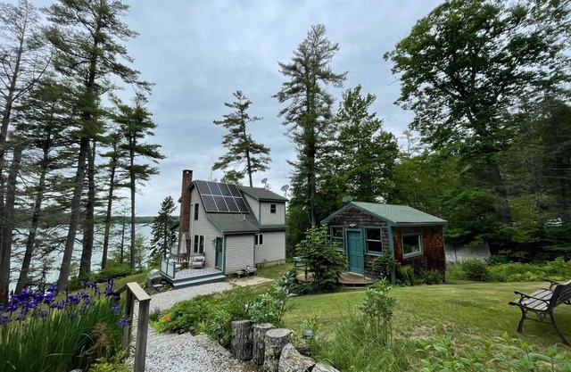 Wonderful Home nestled in Wolfe's Neck Woods “The Eagles Nest”