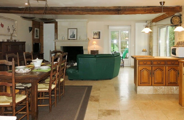 Wonderful private villa for 6 guests with WIFI, TV, terrace, pets allowed and parking