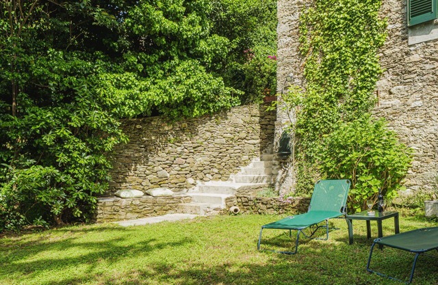 Wonderful private villa for 4 guests with WIFI, TV, terrace, pets allowed and parking