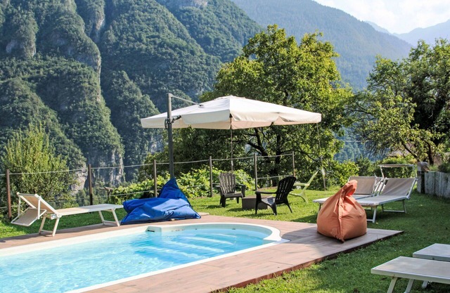 Wonderful private villa with private pool, WIFI, TV, patio, pets allowed and panoramic view