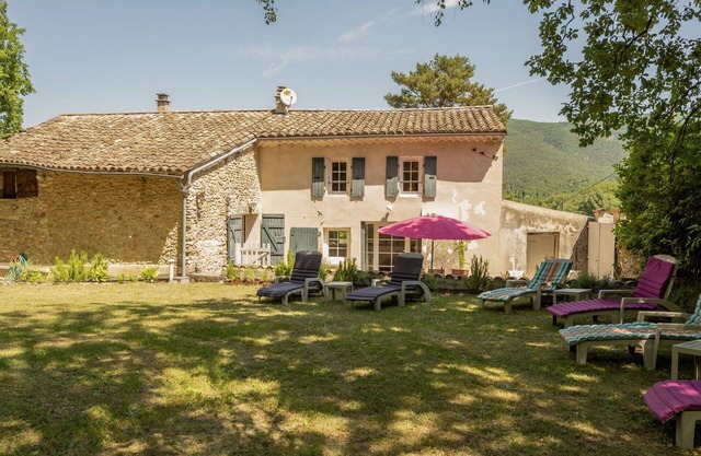 Wonderful private villa for 8 guests with A/C, WIFI, TV, terrace, pets allowed and parking