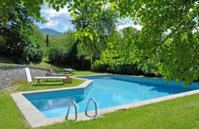 Wonderful private villa for 2 guests with pool, WIFI, TV, balcony, panoramic view and parking