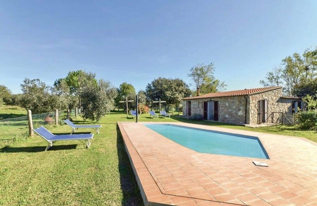 Wonderful private villa with private pool, WIFI, pets allowed, panoramic view and parking