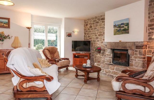 Wonderful private villa for 4 people with TV, pets allowed and parking