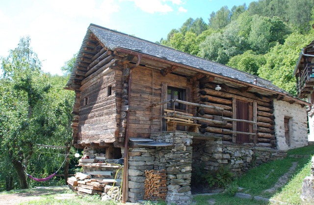 Wonderful private villa for 4 guests with patio, pets allowed and panoramic view