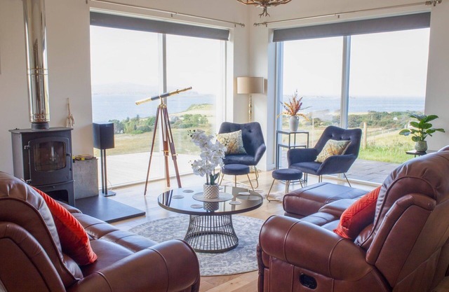 Wonderful private villa for 6 people with WIFI, TV, terrace, pets allowed and parking