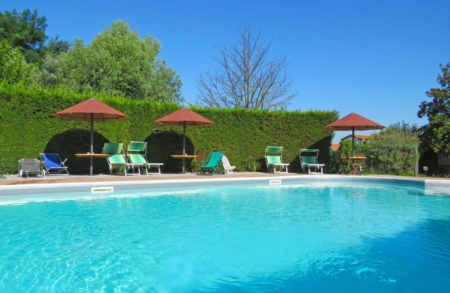 Wonderful private villa for 6 people with WIFI, pool, A/C, TV and balcony