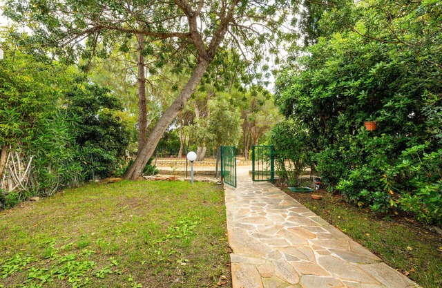 Wonderful villa for 6 guests with A/C, TV, patio and parking