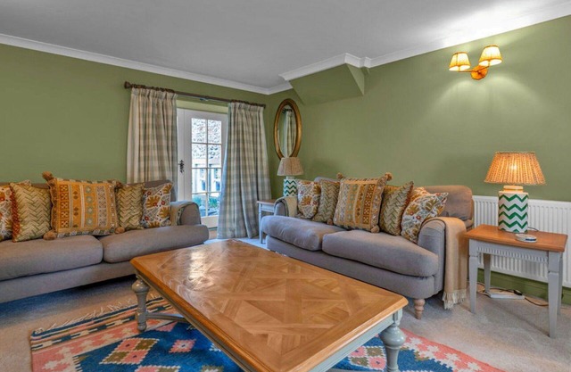Wonderful villa for 4 people with WIFI, pets allowed and parking