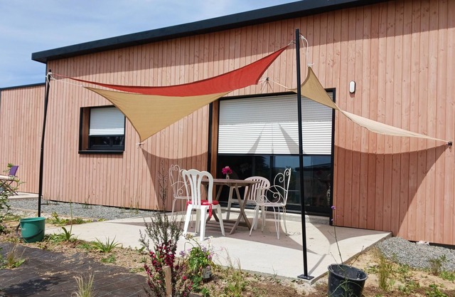 wooden frame house near the sea: Between Pontrieux Paimpol and Île de Bréhat